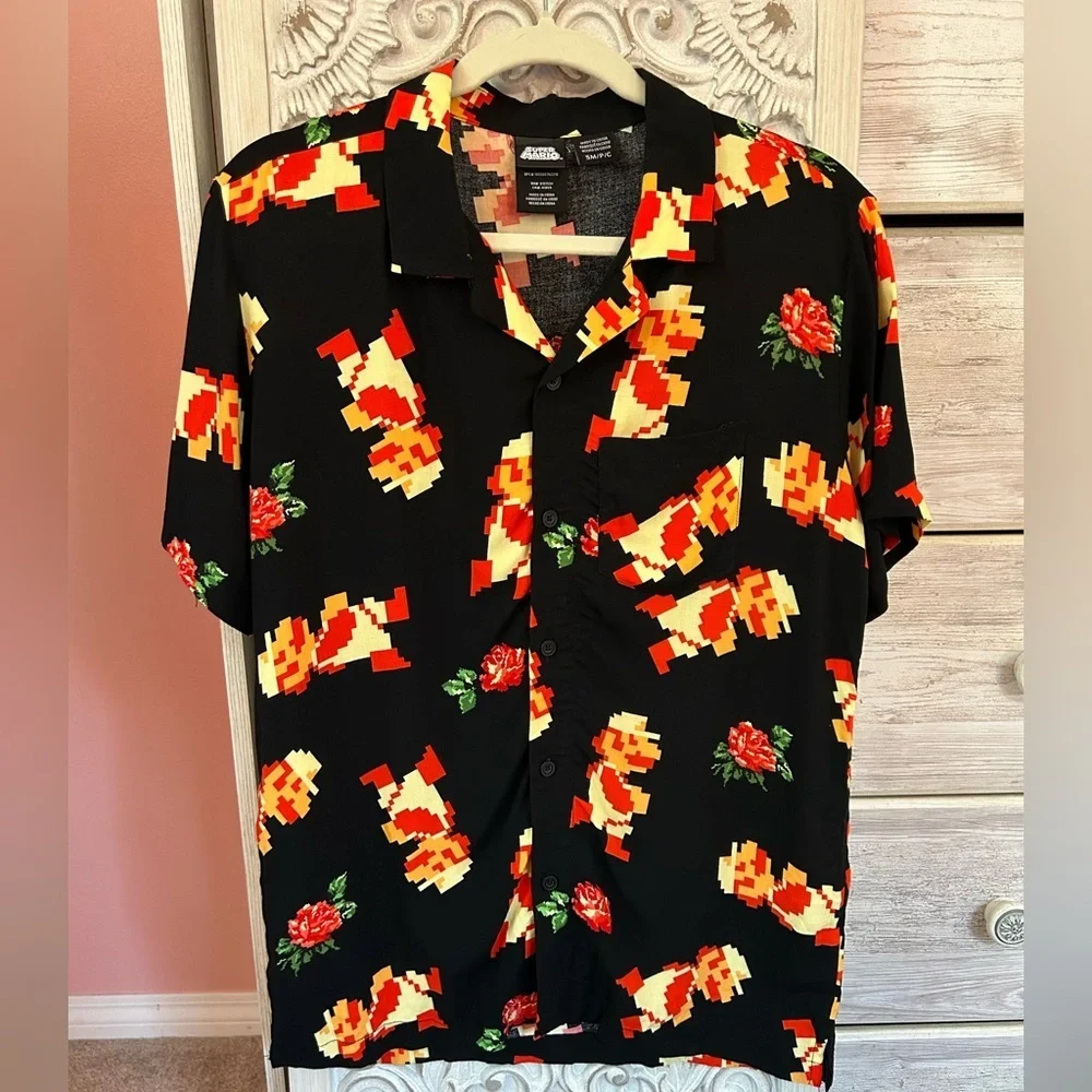 Men’s Super Mario Brothers Mario floral Hawaiian style button down shirt small - Picture 2 of 5